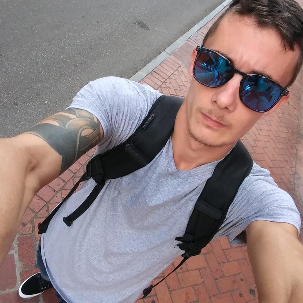 Meet your Posher, Connor